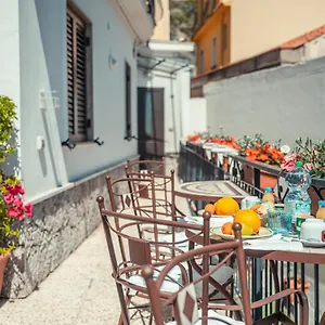 Elegant R&b Floridia Taormina